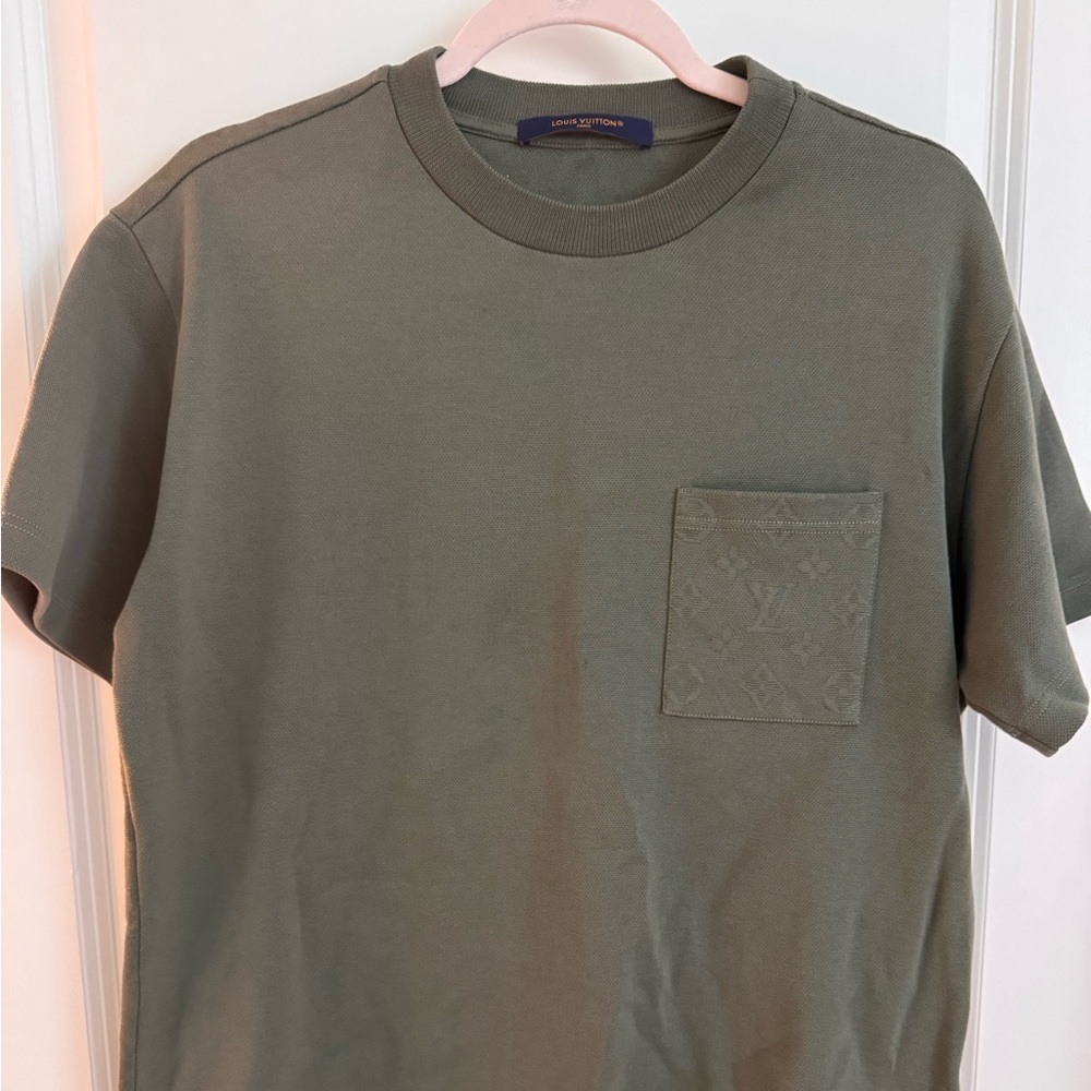Louis Vuitton Khaki Men's Short Sleeve Tee